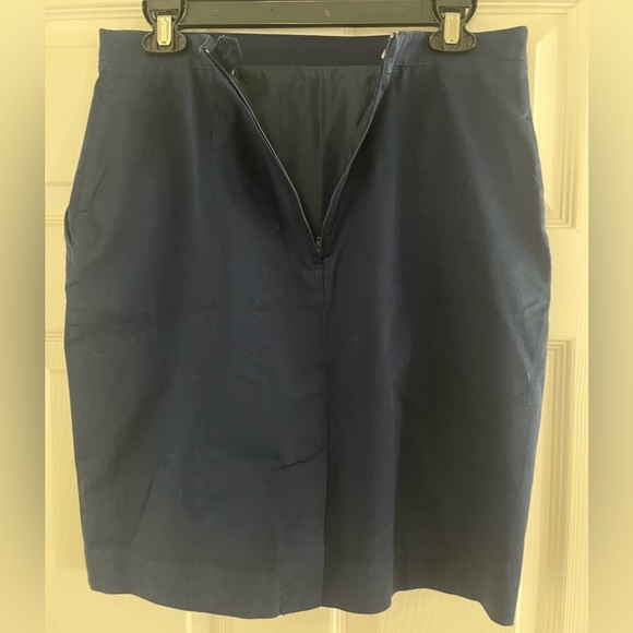 H&M Navy Blue Skirt - Picture 4 of 6